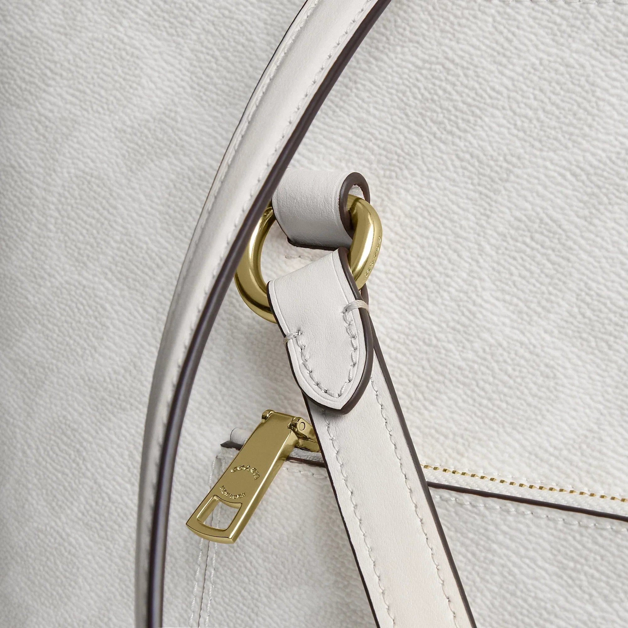 Coach Outlet Station Tote Bag In Signature Canvas