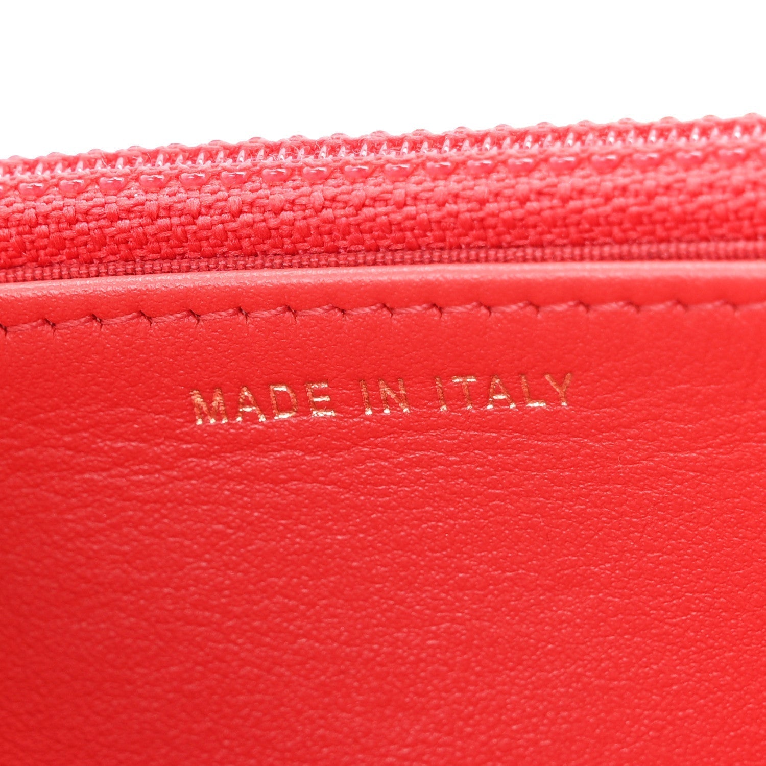 Caviar Quilted Boy Wallet On Chain WOC Red