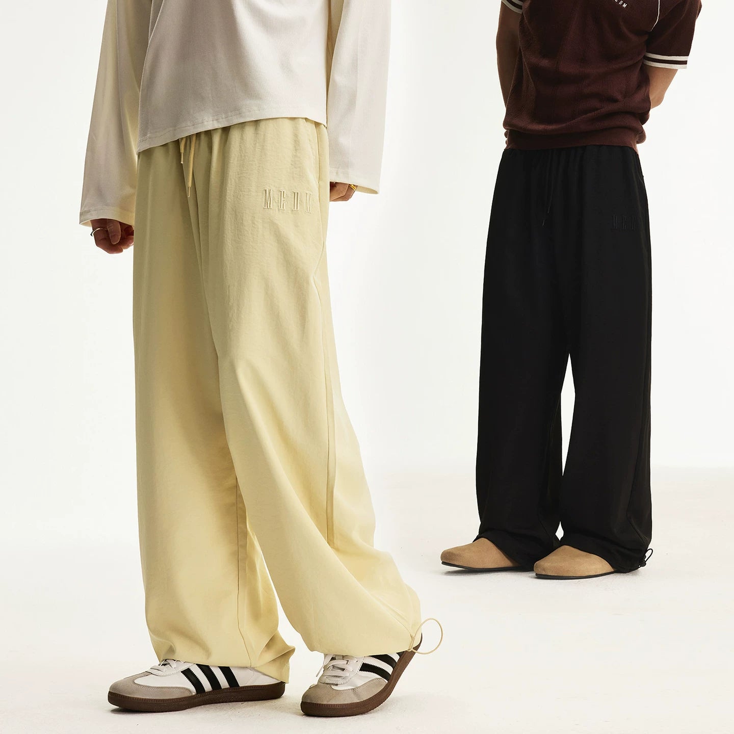 MEDM solid color simple wide leg casual loose straight tube paratrooper pants with side drawstring versatile commuting floor pants for men