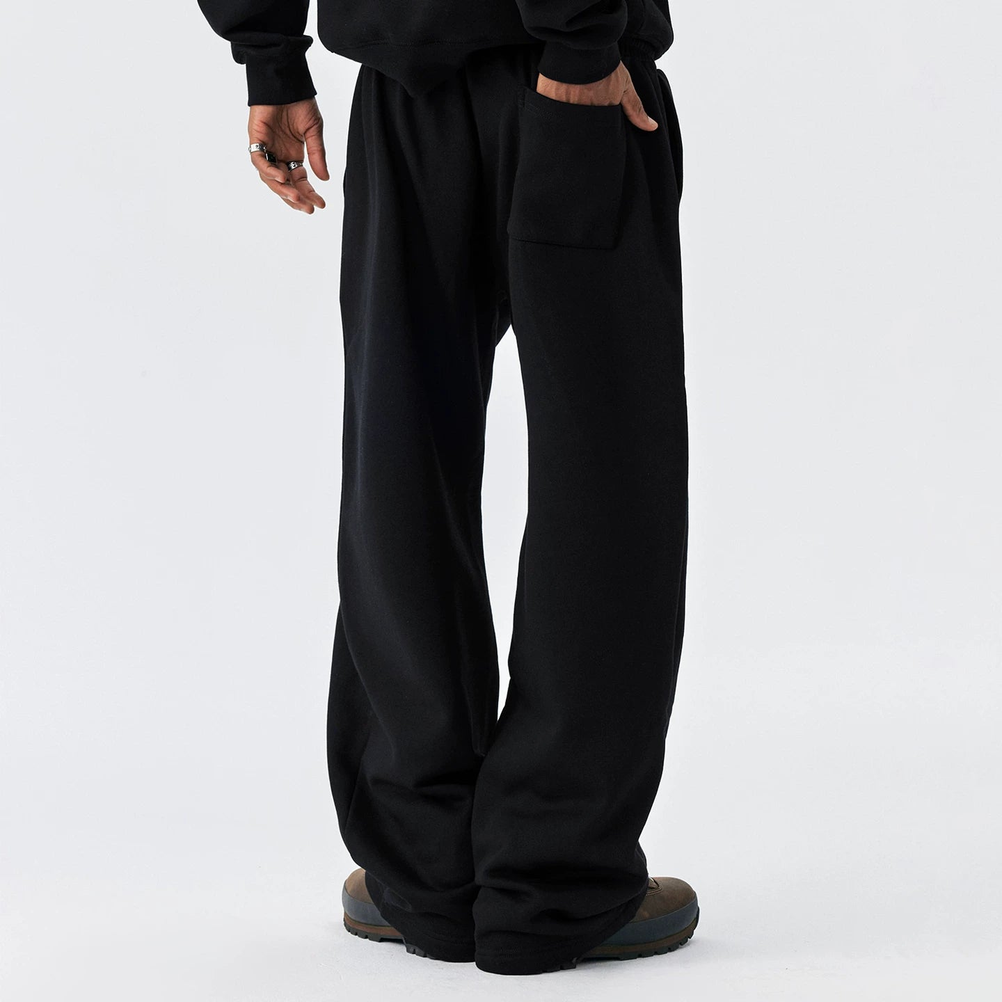 MEDM American basic font loose straight leg sweatpants with spring and autumn velvet drawstring for men and women's casual sports pants