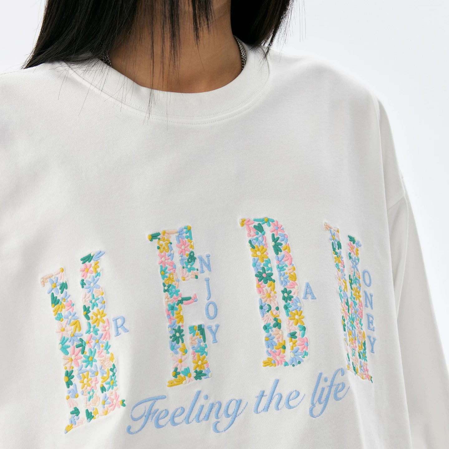 MEDM small flower embroidered logo round neck casual long sleeved T-shirt American simple and versatile couple loose top for autumn and winter